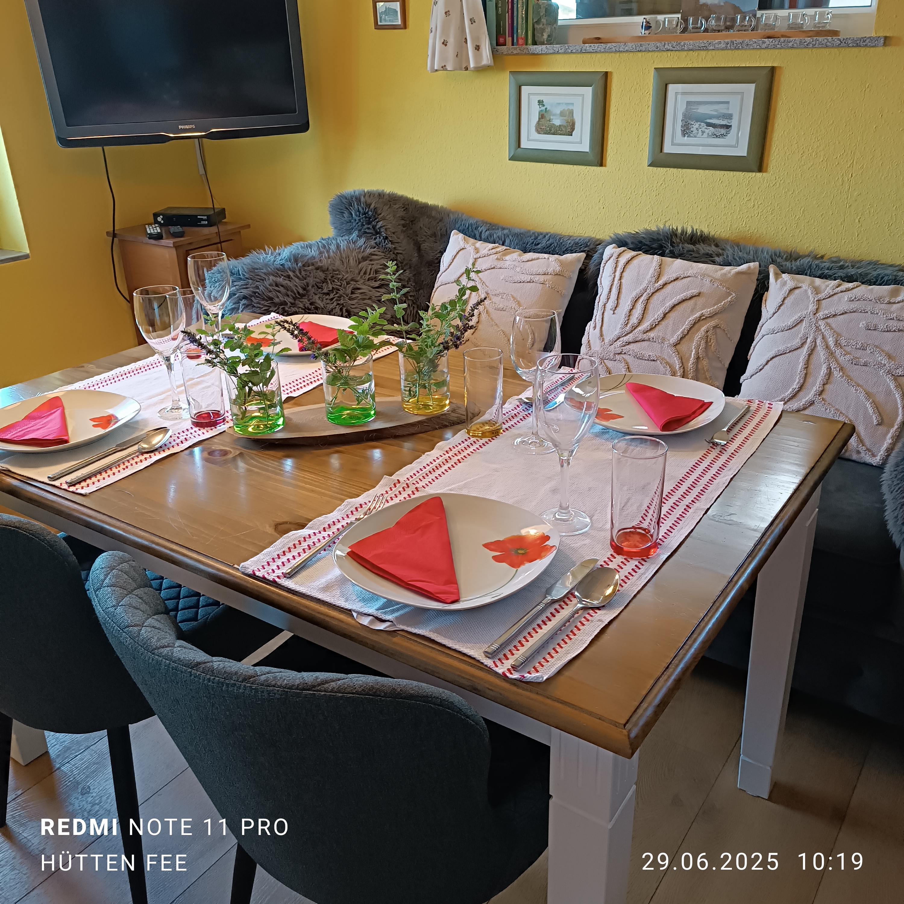 Gemühtlich am Tisch -ein Genuß